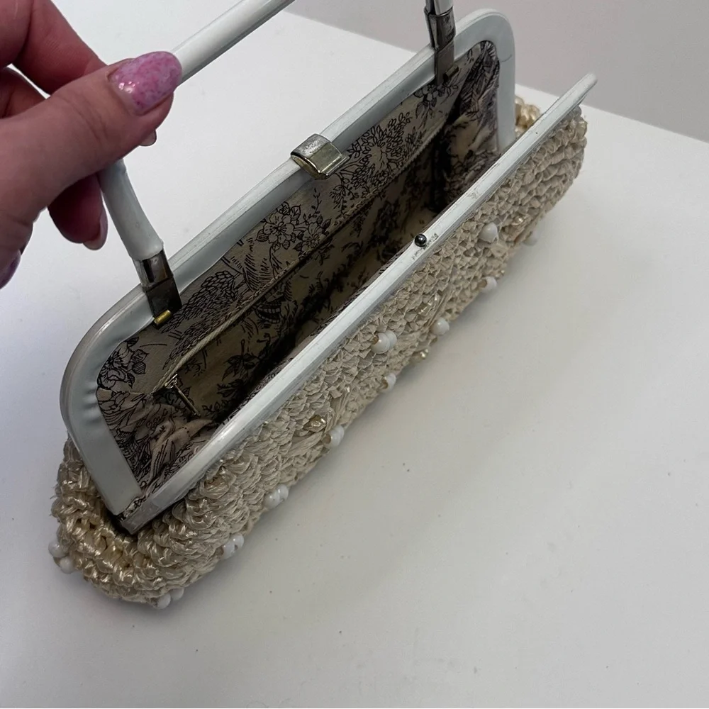 Vintage Rattan Straw Woven Purse Tan White Beaded - Picture 8 of 10